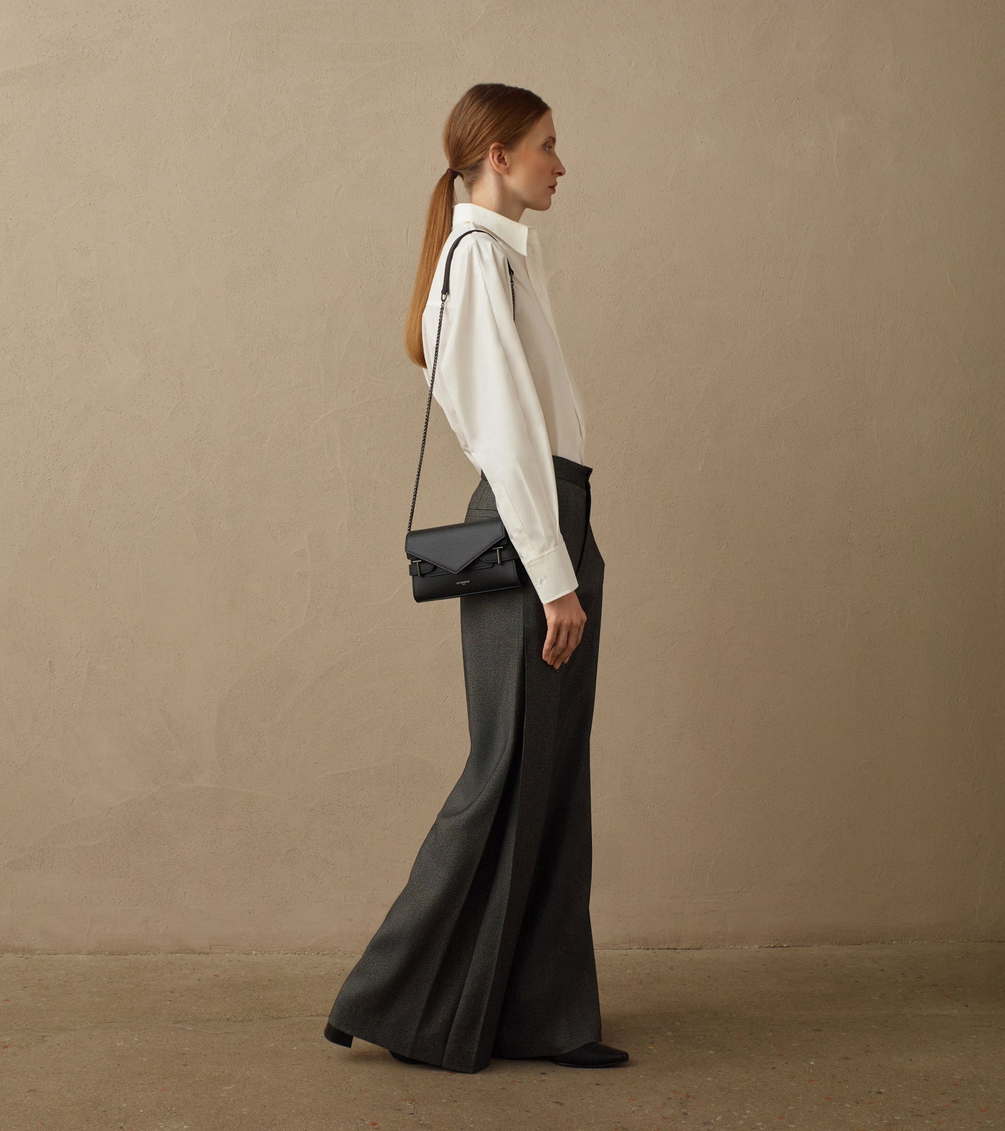 Emilie double flap small pouch in grained leather