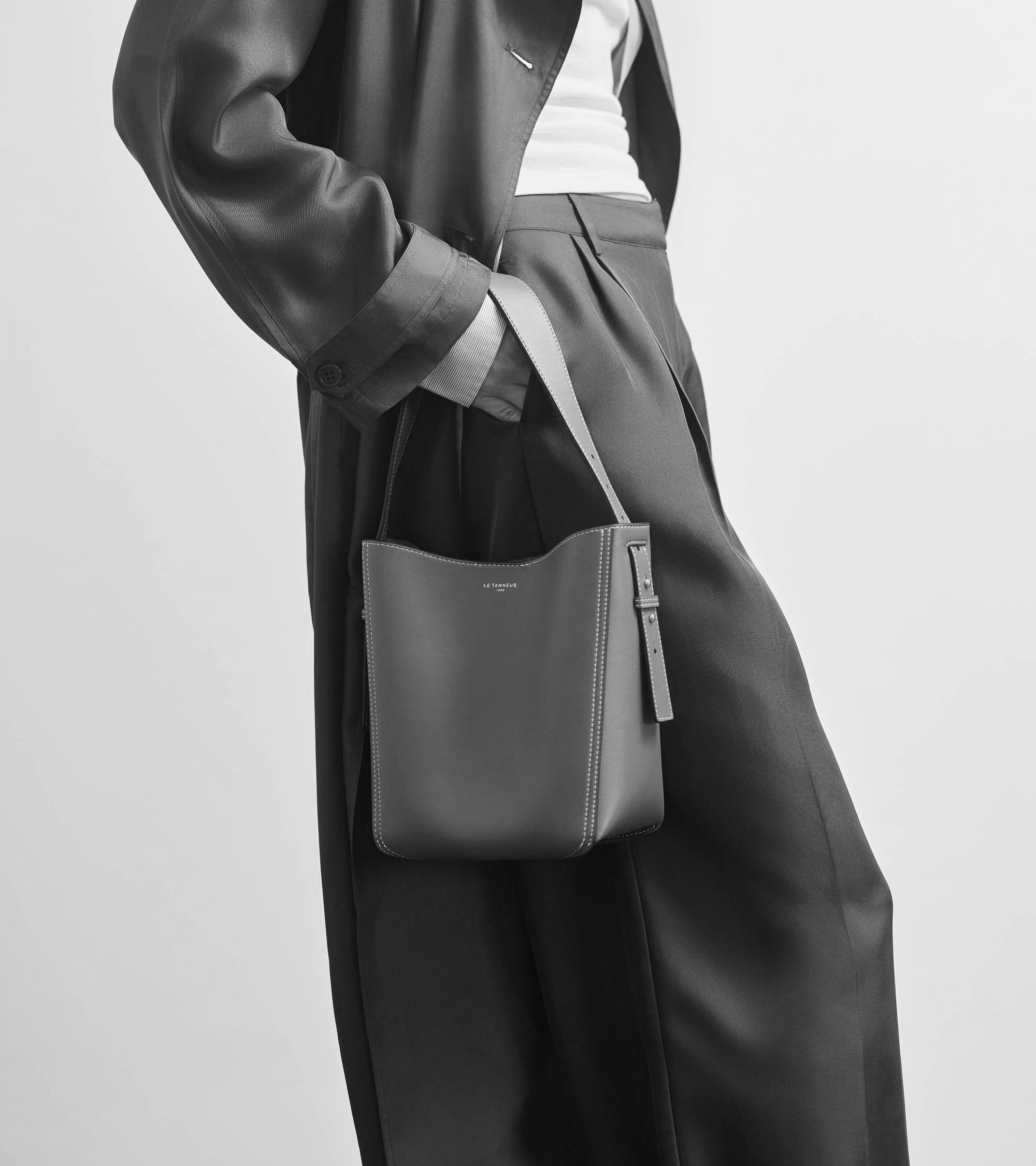Bolso hobo pequeño modelo Céleste de piel lisa