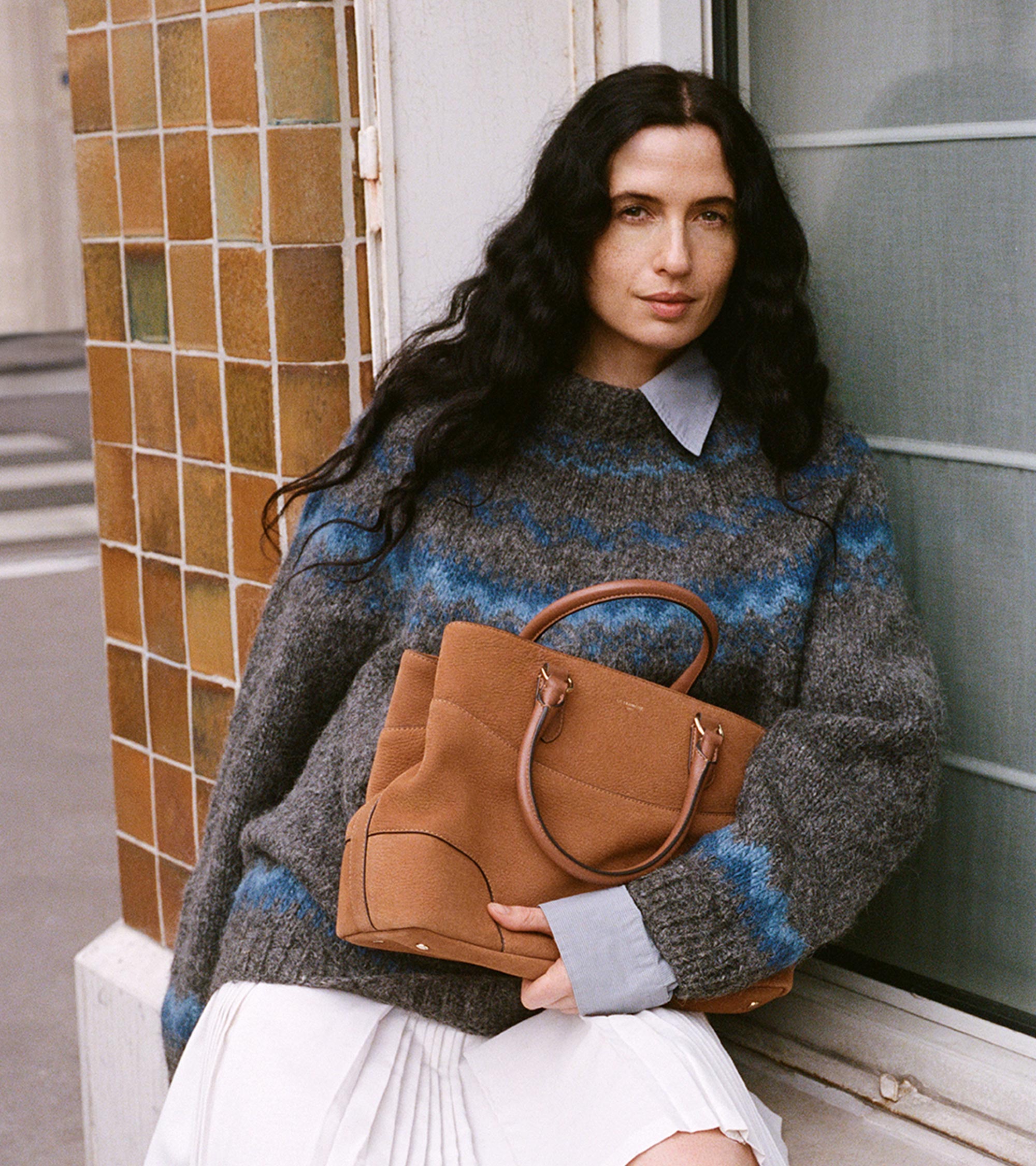 Romy large handbag in grained nubuck leather