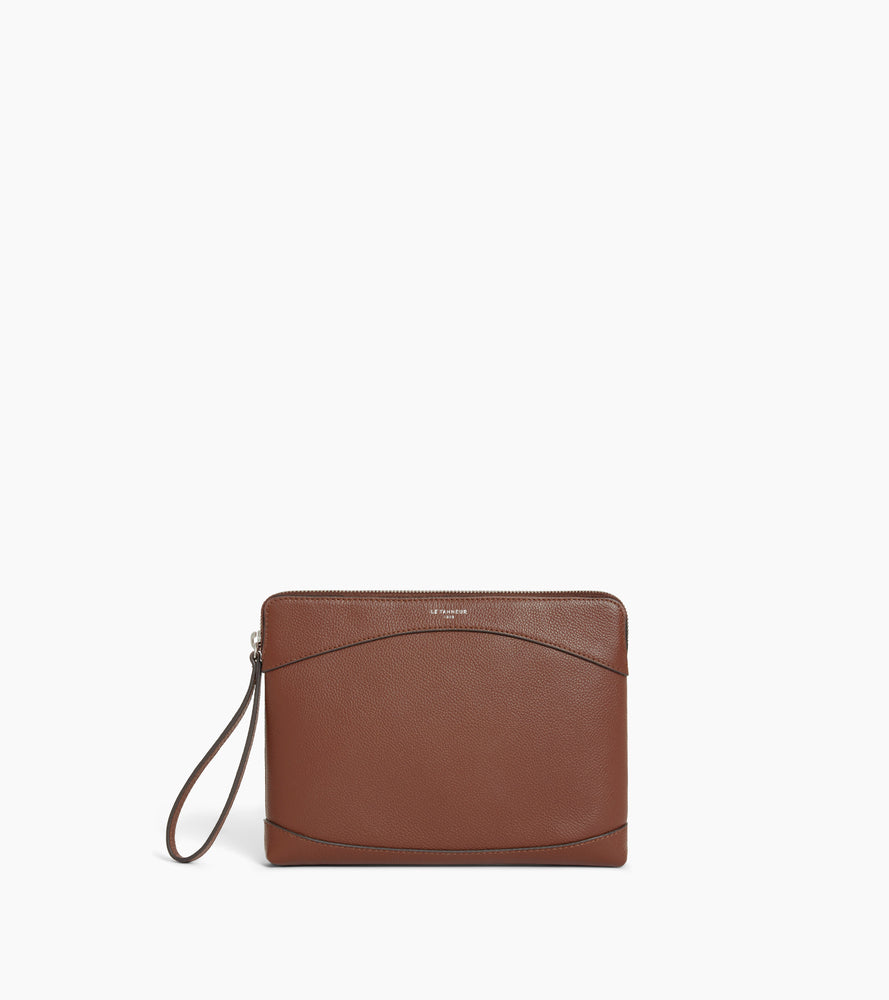 Zipped pouch in grained leather