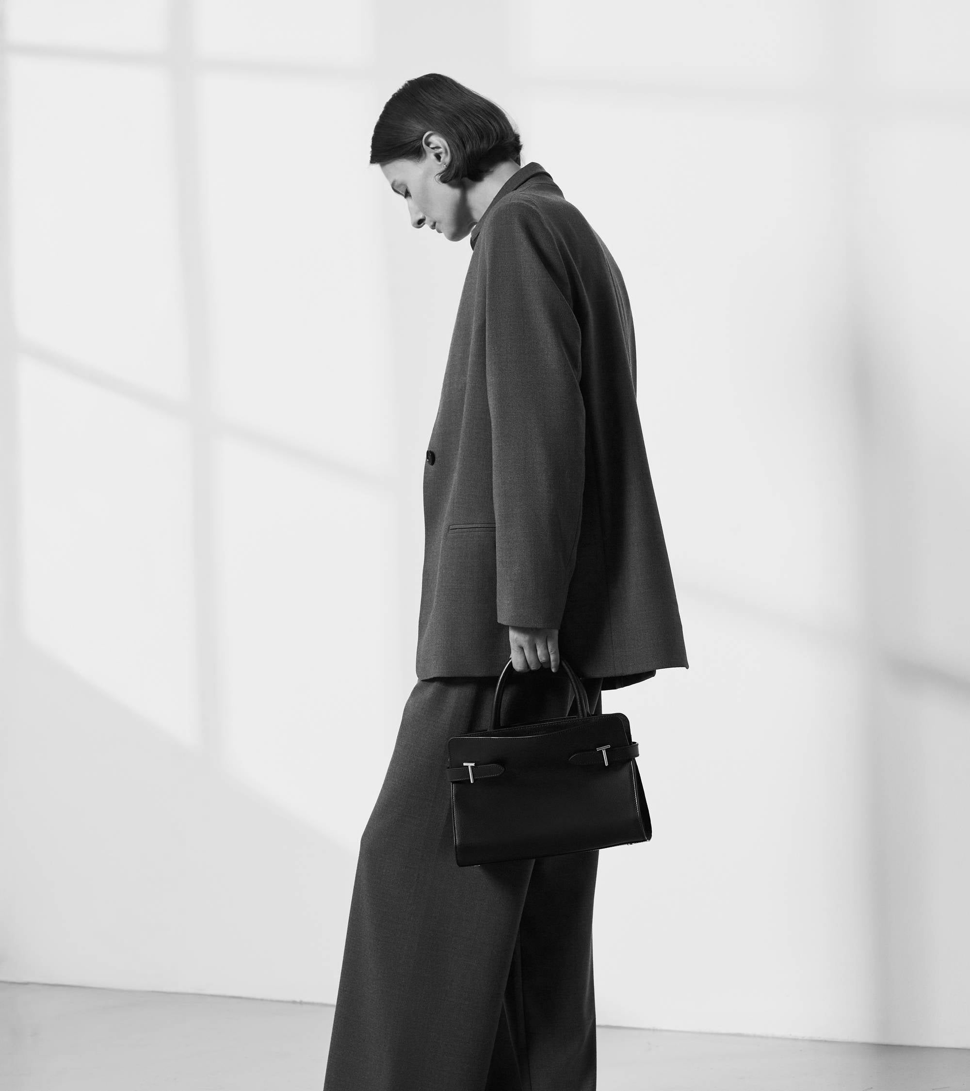 Sac à main moyen modèle Emie en cuir lisse et nubuck