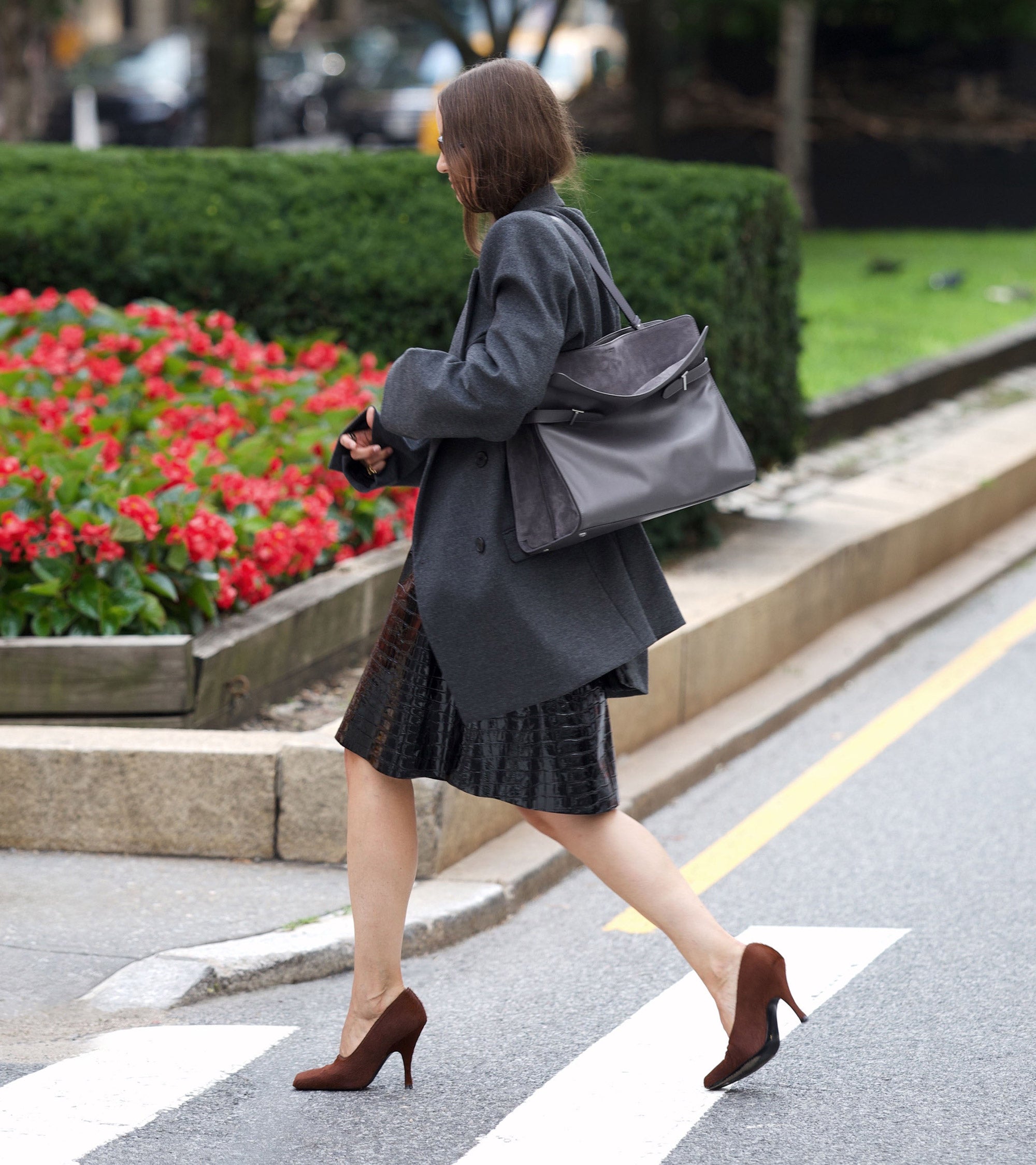 Emie maxi handbag in smooth leather and suede